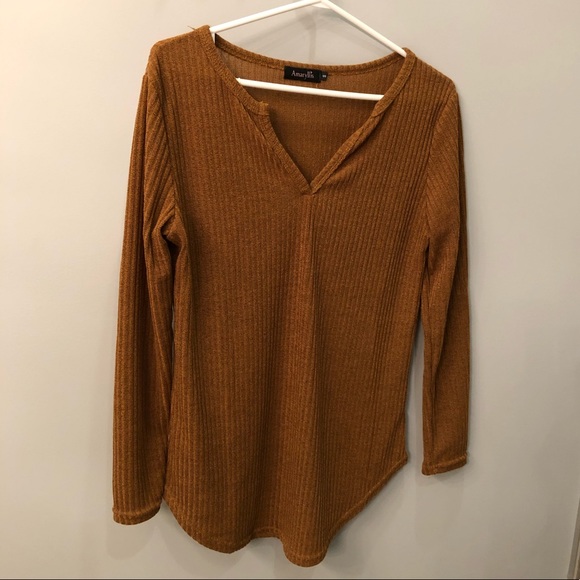 🌈Amaryllis long sleeve shirt - Picture 2 of 4